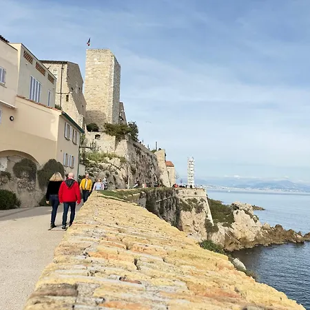 New - Vieil - Les Remparts Antibes
