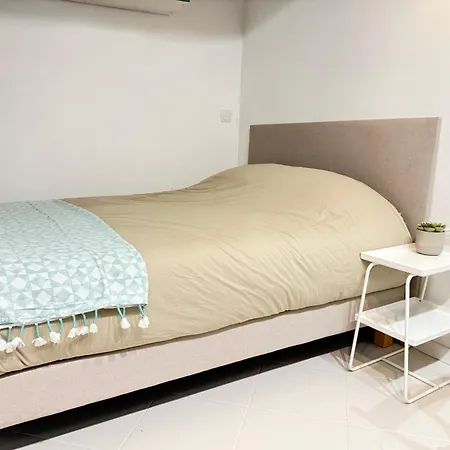 New - Vieil - Les Remparts * Antibes