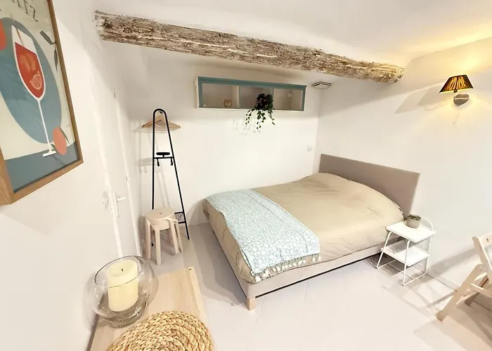 New - Vieil - Les Remparts Appartement *