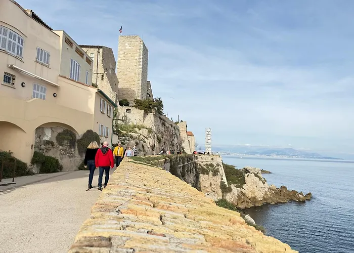 New - Vieil - Les Remparts Antibes