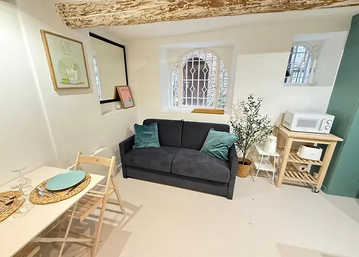 New - Vieil - Les Remparts Appartement *