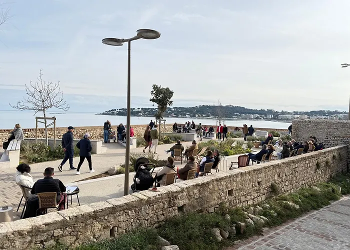 Lägenhet New - Vieil - Les Remparts *